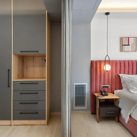 Hotel Ennea Muses And *