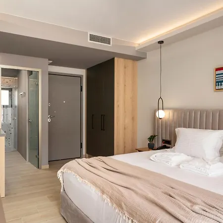 Ennea Muses And * Nauplion