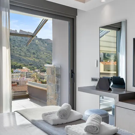 Ennea Muses And Otel *