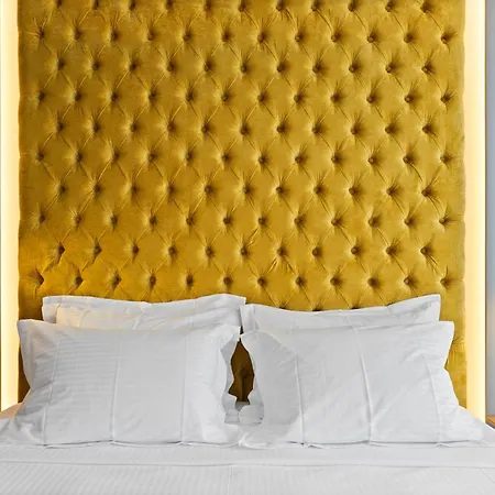 Ennea Muses And Otel *