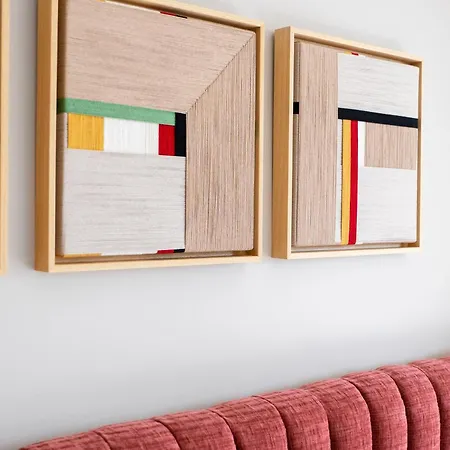 Otel Ennea Muses And *