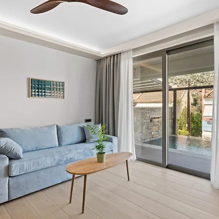 Ennea Muses And Hotel *