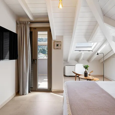 Hotel Ennea Muses And