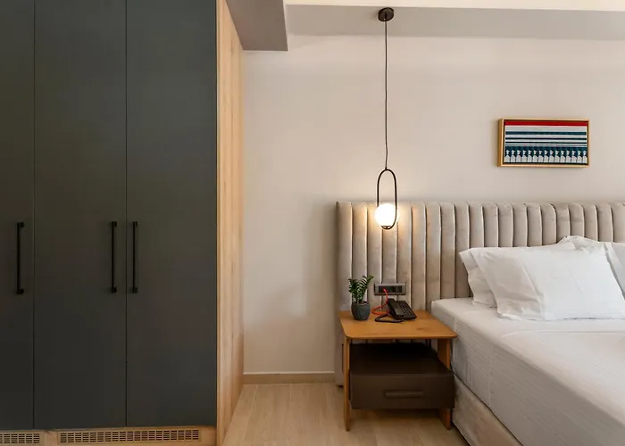 Ennea Muses And מלון