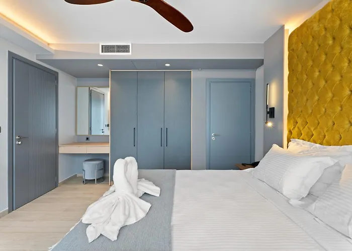 מלון Ennea Muses And נאפפליו