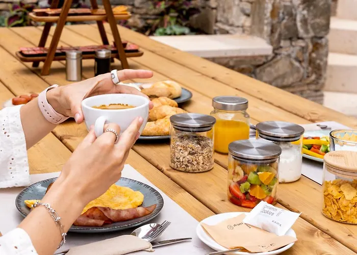 Hotel Ennea Muses And *