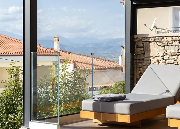 מלון Ennea Muses And נאפפליו